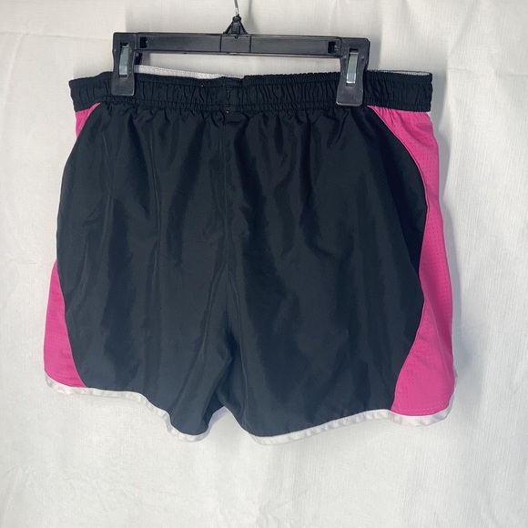 Adidas short with brief size M - Picture 9 of 13